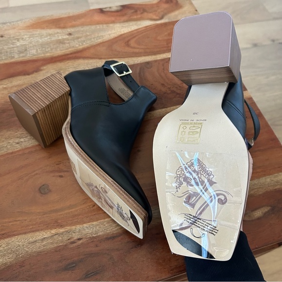 New Free People Brady Buckle Shoe Boots - Picture 5 of 7